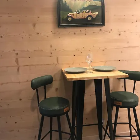 Dent Du Crocodile, Aiguille Du Midi, Balcon, Parking アパート シャモニー