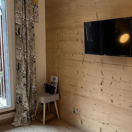 Dent Du Crocodile, Aiguille Du Midi, Balcon, Parking Шамони